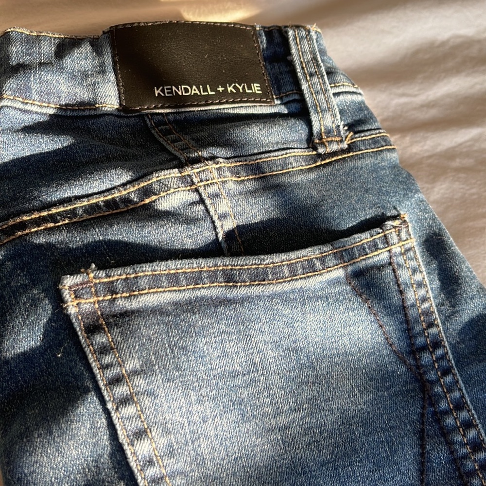 Kendall & Kylie Kontour high rise ripped jeans